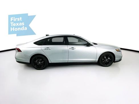 Certified 2025 Honda Accord SE image 8