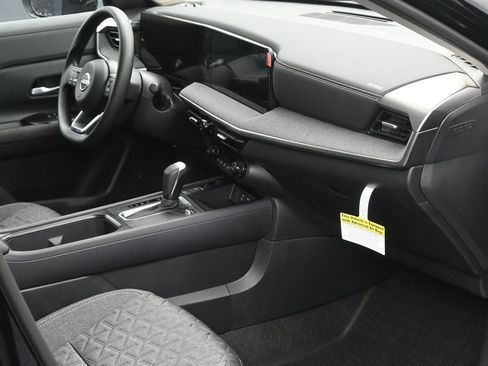 New 2026 Nissan Kicks SV image 6