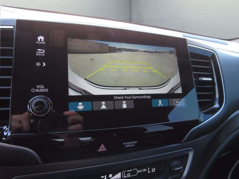 Certified 2023 Honda Passport EX-L image 21