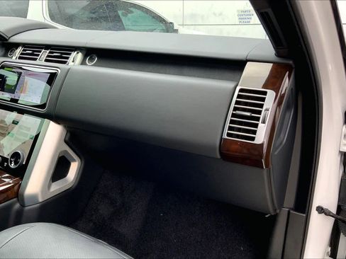 Used 2021 Land Rover Range Rover P525 Westminster Edition image 18