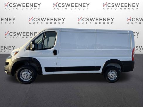 New 2026 RAM ProMaster 2500 w/ Convenience Group FWD image 3