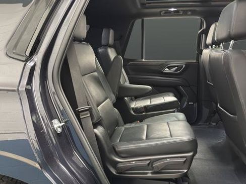 Used 2022 Chevrolet Tahoe Z71 w/ Luxury Package AWD/4WD image 26