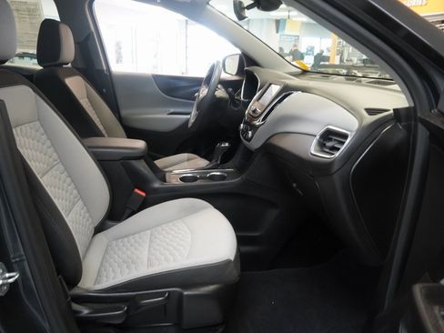 Used 2020 Chevrolet Equinox LS image 31