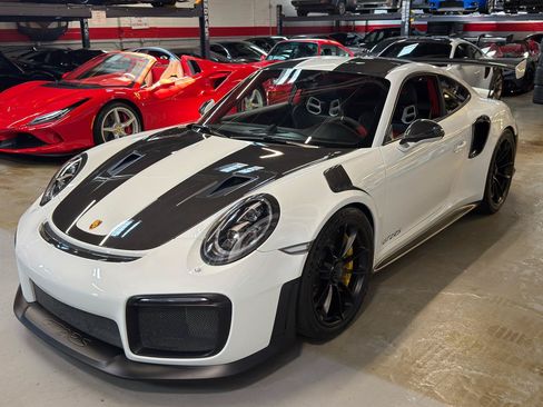 Used 2018 Porsche 911 GT2 RS RWD image 10