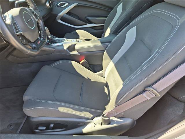 Used 2016 Chevrolet Camaro SS RWD image 15