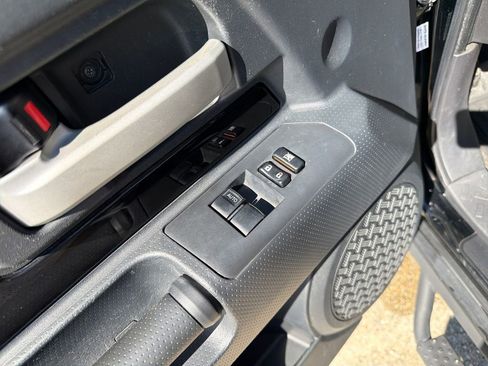 Used 2014 Toyota FJ Cruiser 4WD w/ Upgrade Package image 12