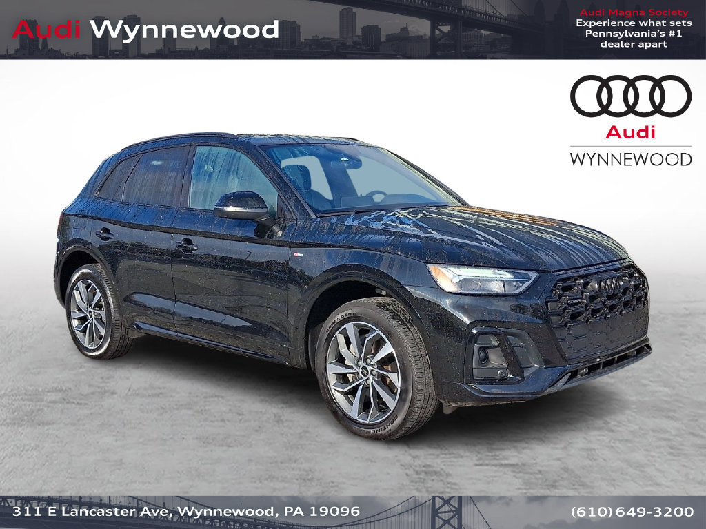 Used 2024 Audi Q5 2.0T Premium w/ Summer of Audi Package AWD/4WD image 1