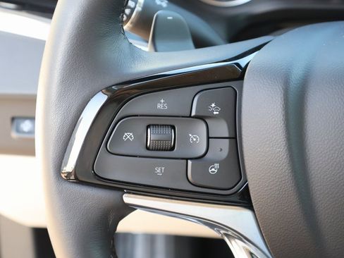 Used 2023 Buick Enclave Avenir w/ Avenir Technology Package image 34