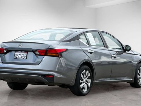 Used 2023 Nissan Altima 2.5 SR FWD image 5
