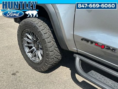 Used 2023 GMC Canyon AT4X AWD/4WD image 9