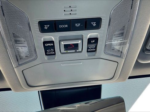 Used 2025 Toyota RAV4 XLE Premium FWD image 34