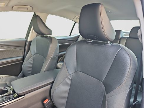 Used 2025 Toyota Camry XLE FWD image 23
