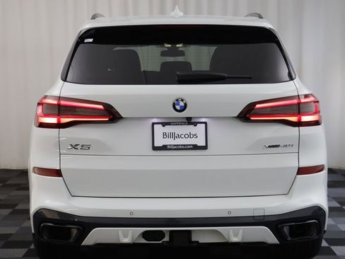 Certified 2022 BMW X5 xDrive40i w/ M Sport Package image 15