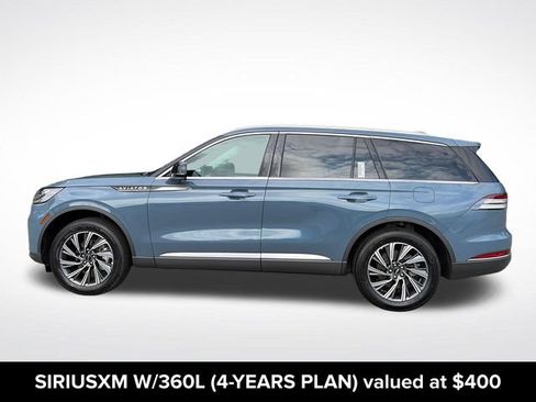 Used 2026 Lincoln Aviator AWD image 4