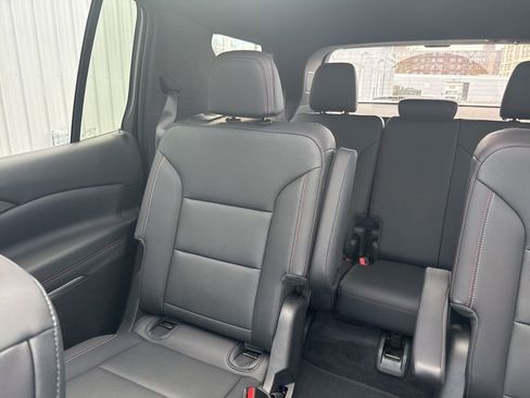 Used 2024 Chevrolet Traverse Z71 w/ Enhanced Driving Package image 14
