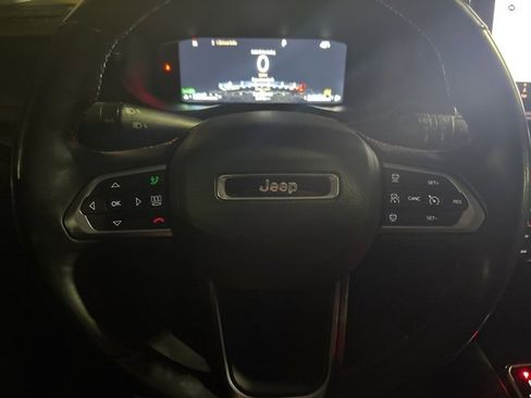 Used 2022 Jeep Compass Trailhawk w/ Trailhawk Elite Group image 8