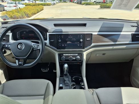 Used 2019 Volkswagen Atlas SEL R-Line FWD image 23