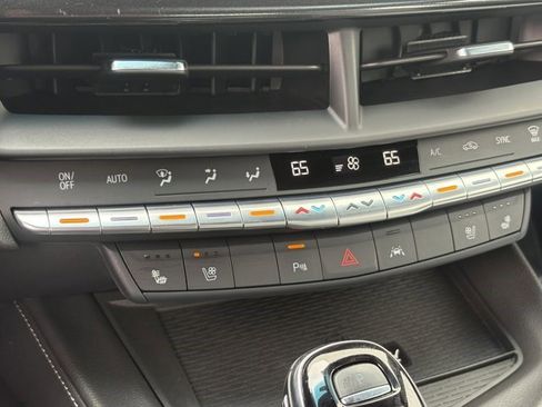 Certified 2025 Cadillac CT4 V Blackwing w/ Driver Assist Package image 25