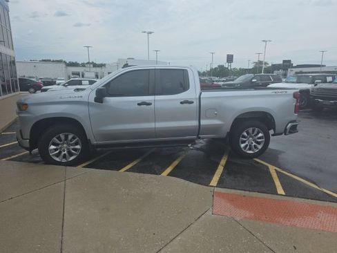 Used 2021 Chevrolet Silverado 1500 Custom AWD/4WD image 2