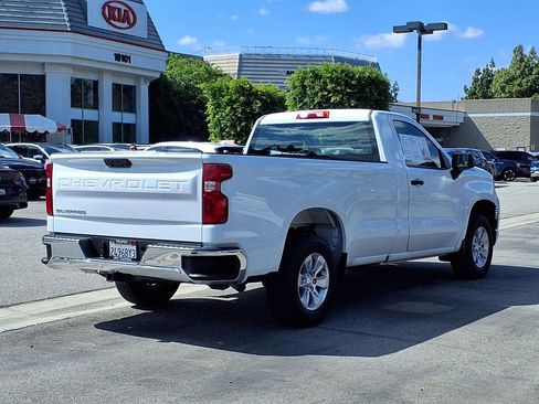 Used 2022 Chevrolet Silverado 1500 W/T RWD image 5