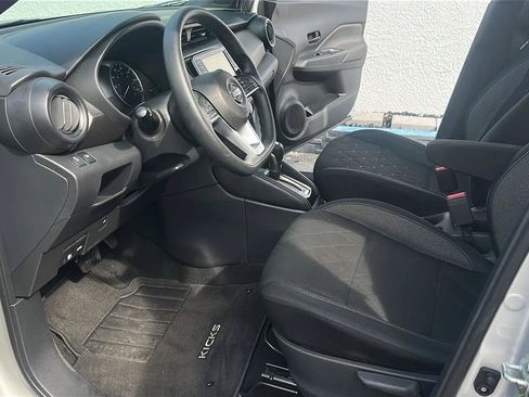Used 2019 Nissan Kicks S FWD image 20