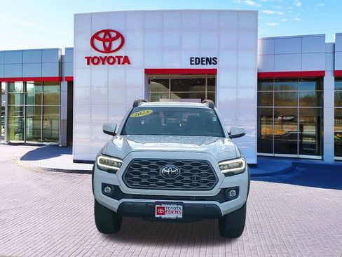 Certified 2023 Toyota Tacoma TRD Off-Road image 9
