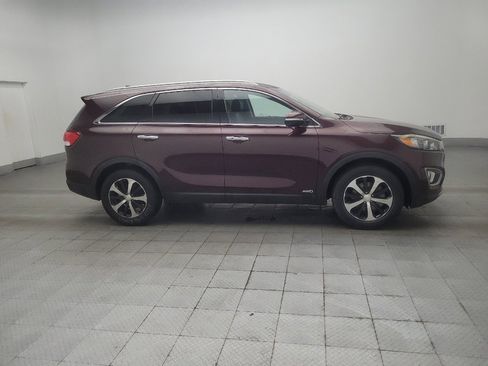 Used 2018 Kia Sorento EX AWD/4WD image 11