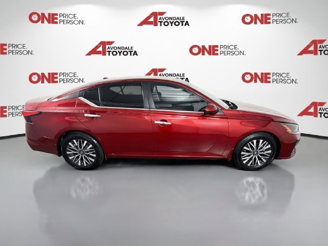 Used 2023 Nissan Altima 2.5 SV FWD image 8