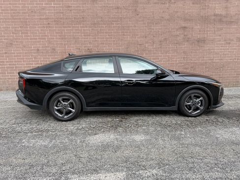 Used 2025 Kia K4 FWD image 28