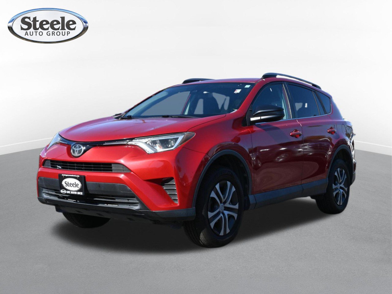 Used 2017 Toyota RAV4 LE FWD image 1