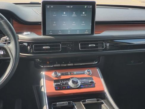 Certified 2023 Lincoln Aviator Reserve w/ Elements Package Plus AWD/4WD image 28