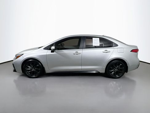 Used 2025 Toyota Corolla SE FWD image 9