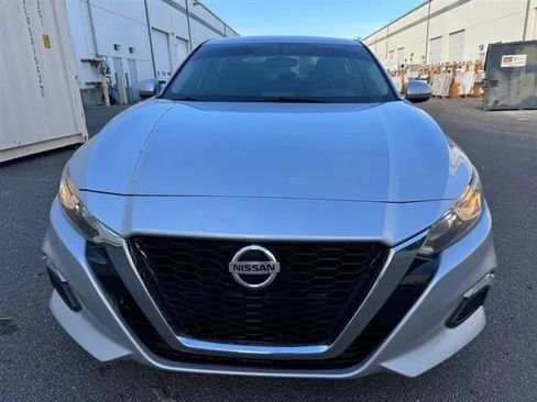 Used 2019 Nissan Altima 2.5 S FWD image 5