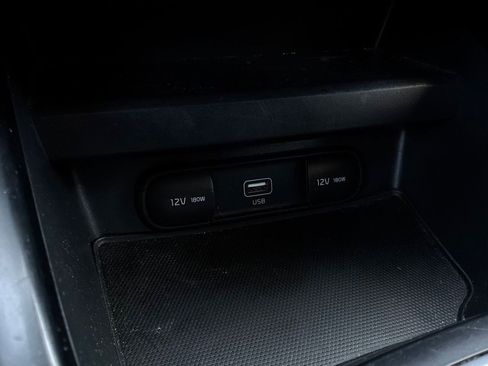 Used 2020 Kia Soul LX FWD image 24