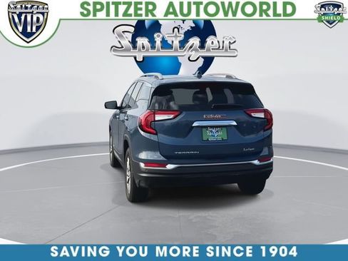 Used 2024 GMC Terrain SLT FWD image 8