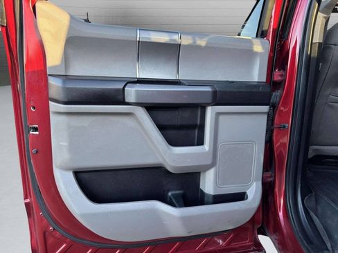 Used 2015 Ford F150 XLT w/ Equipment Group 302A Luxury AWD/4WD image 16