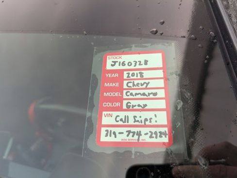 Used 2018 Chevrolet Camaro LT w/ Technology Package image 21