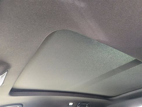 New 2026 Volkswagen Atlas Cross Sport SE image 20