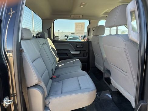 Used 2018 Chevrolet Silverado 1500 LT w/ All Star Edition image 43