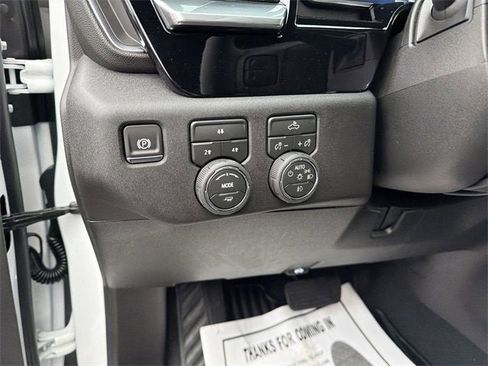 New 2026 Chevrolet Silverado 2500 LT image 18