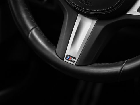 Used 2022 BMW X5 M50i w/ Executive Package image 39