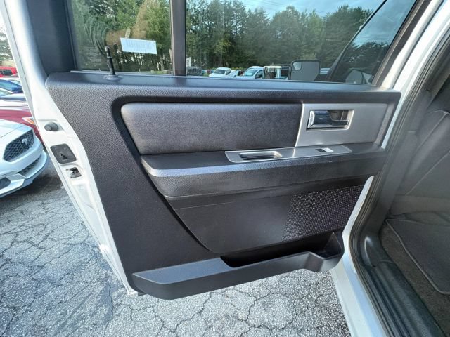 Used 2017 Ford Expedition EL XLT w/ Equipment Group 202A RWD image 15