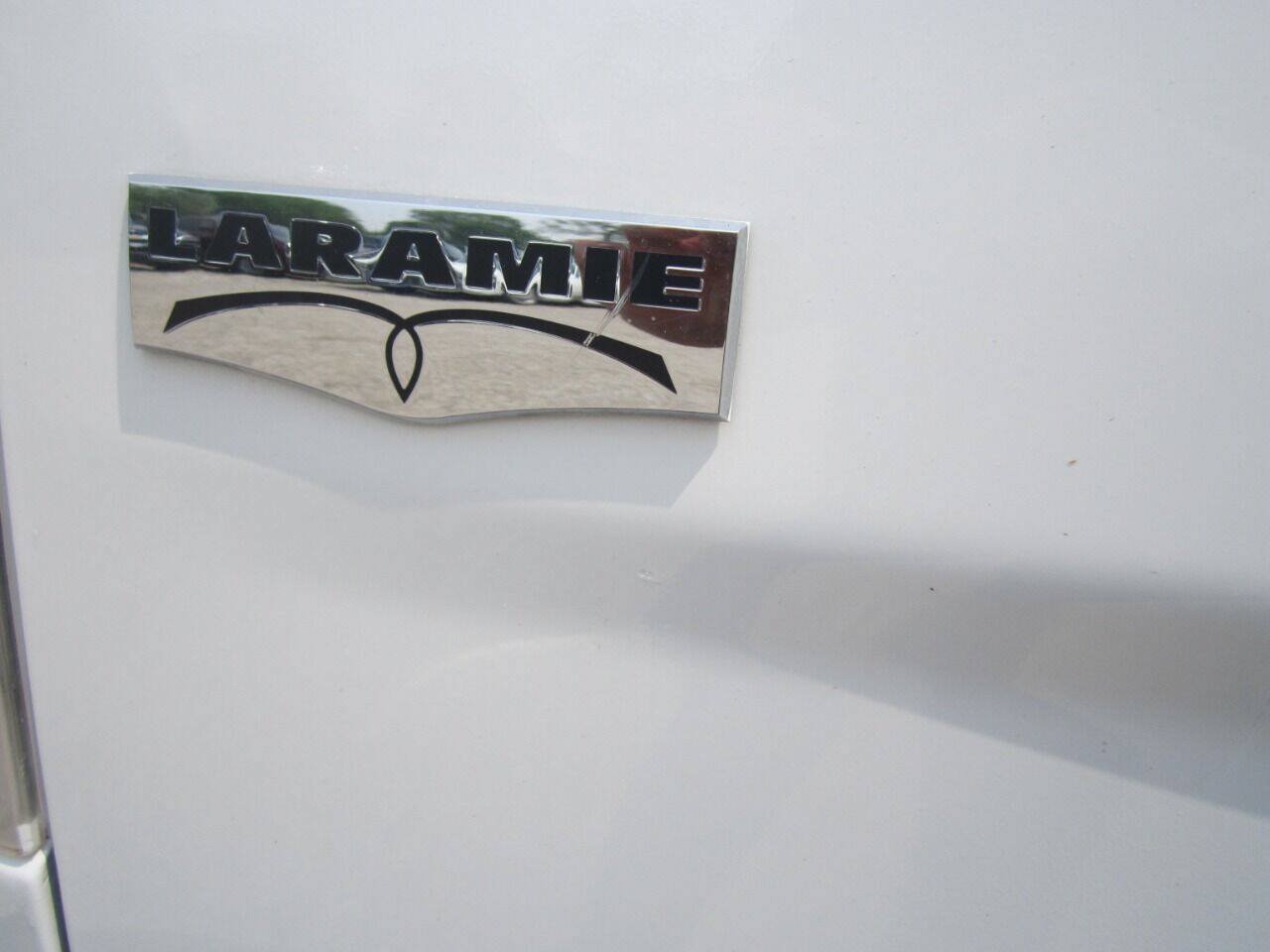 Used 2017 RAM 2500 Laramie w/ Convenience Group AWD/4WD image 14