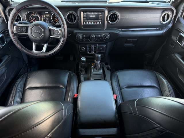 Used 2018 Jeep Wrangler Unlimited Sahara w/ LED Lighting Group AWD/4WD image 10