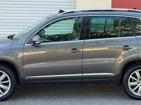 Used 2014 Volkswagen Tiguan S FWD image 14