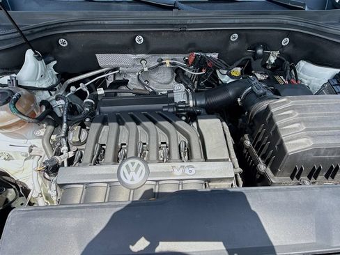 Used 2019 Volkswagen Atlas SE w/ Towing Package FWD image 32