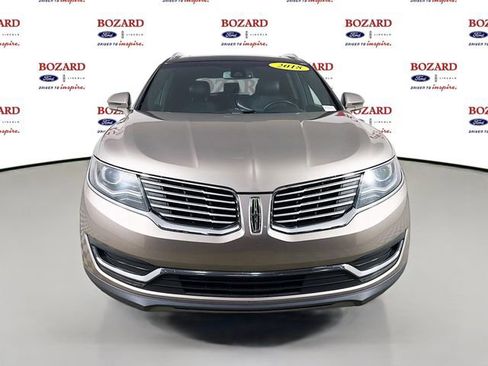 Used 2018 Lincoln MKX Reserve w/ Driver Assistance Package FWD image 2
