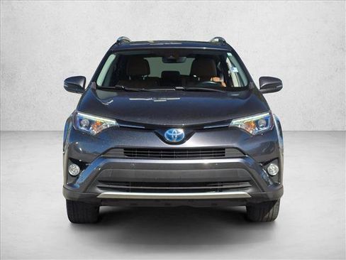Used 2016 Toyota RAV4 Limited image 2