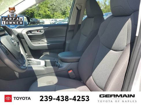 Used 2025 Toyota RAV4 XLE w/ Convenience Package FWD image 19