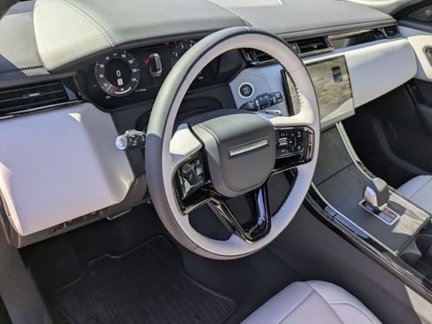 New 2026 Land Rover Range Rover Velar Dynamic SE image 7